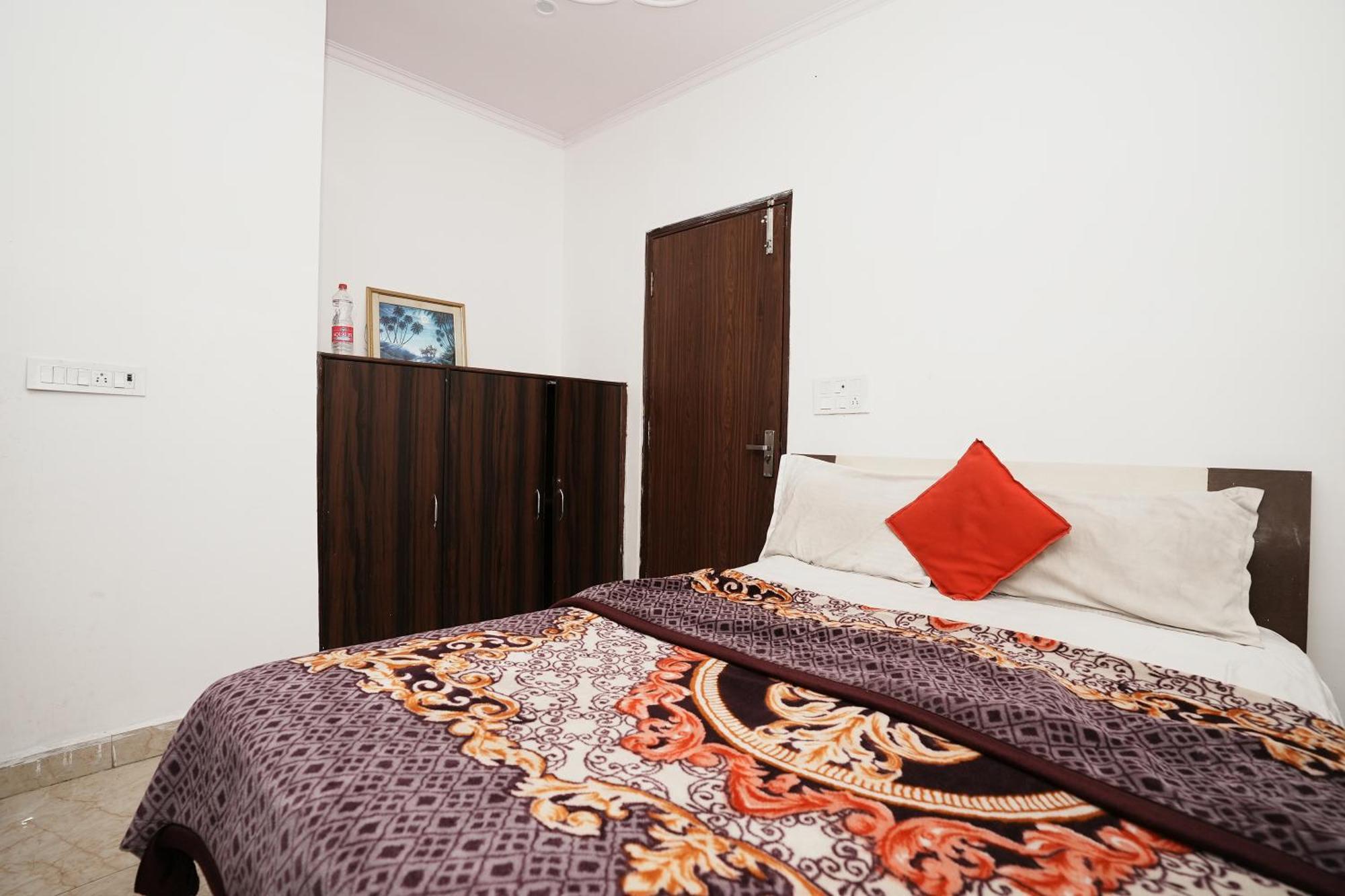 Hotel Sunrise Moon Нью-Делі Екстер'єр фото
